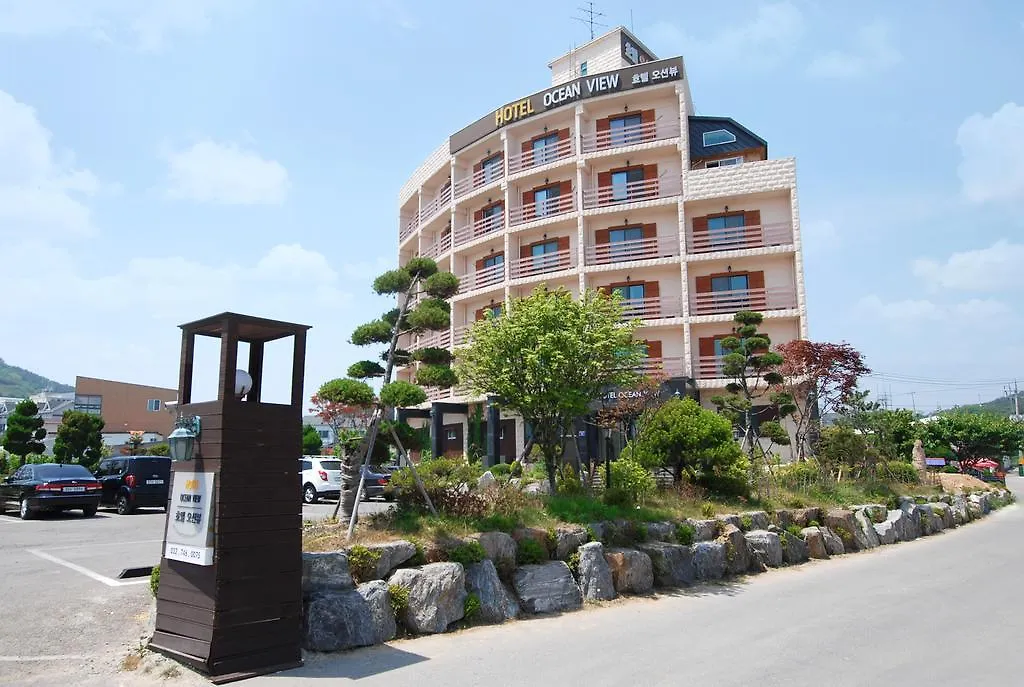 Hotel Oceanview Ίντσεον 3*,